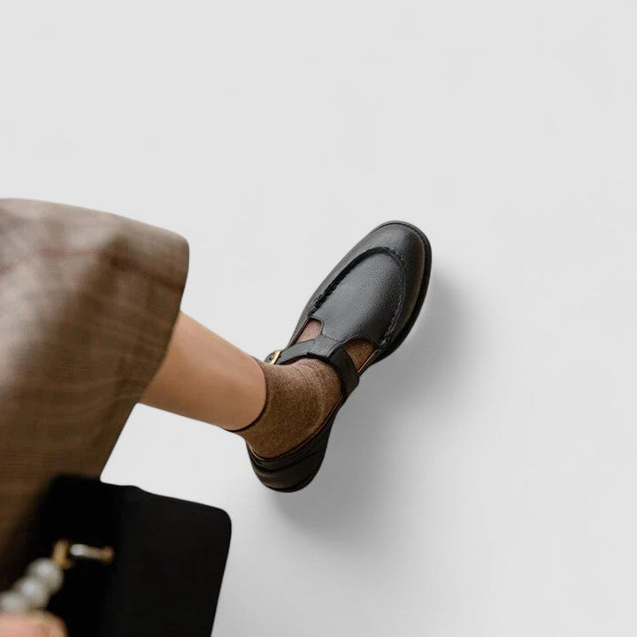 Avery™ – Mary Jane Shoes with Orthopedic Square Toe